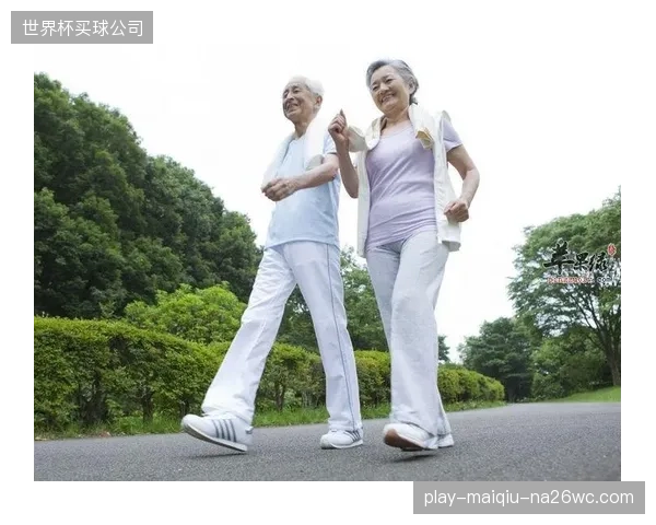 南非队首战面临高原缺氧考验，球员的心肺功能与乳酸阈值恢复速度至关重要。